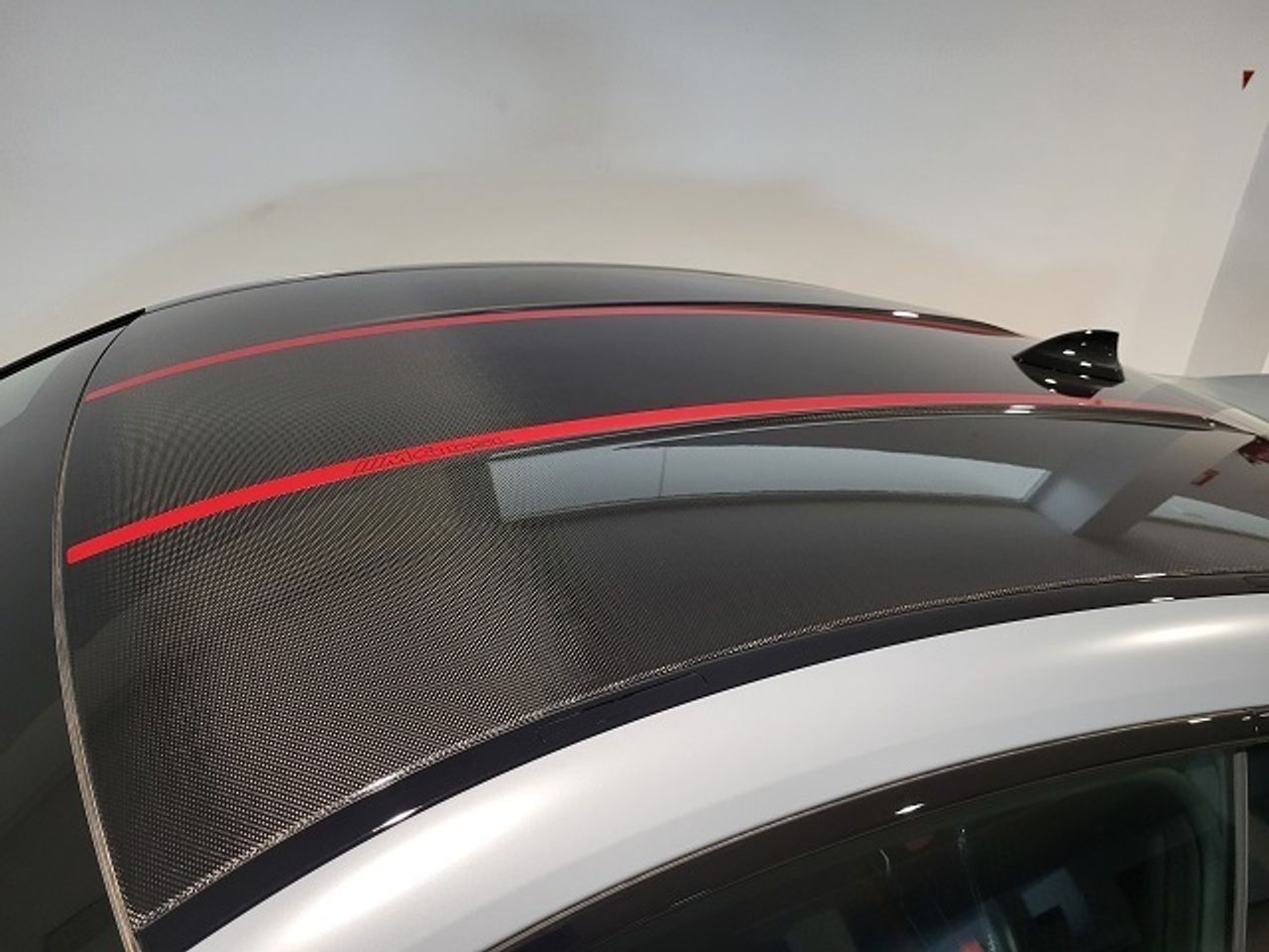 BMW M M4 CSLCoupe 405 kW (550 CV)